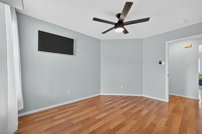Building Photo - 13023 Porter Meadow Ln