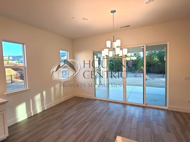 Building Photo - Exceptional Newer Construction Executive Rental in El Dorado Hills