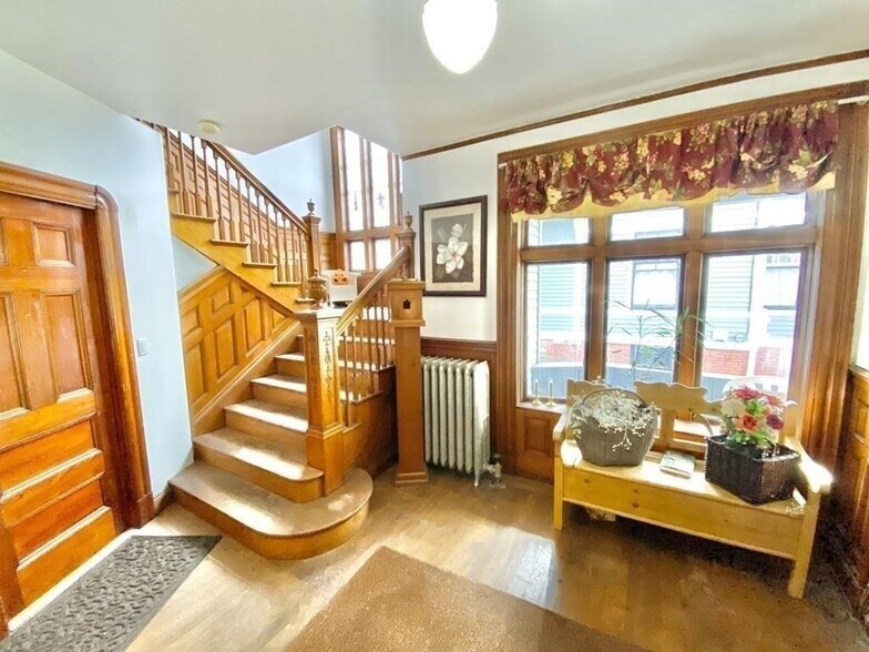 Building Photo - 50 Dartmouth St