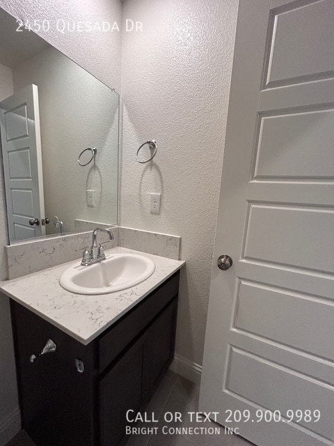 Building Photo - 2450 Quesada Dr