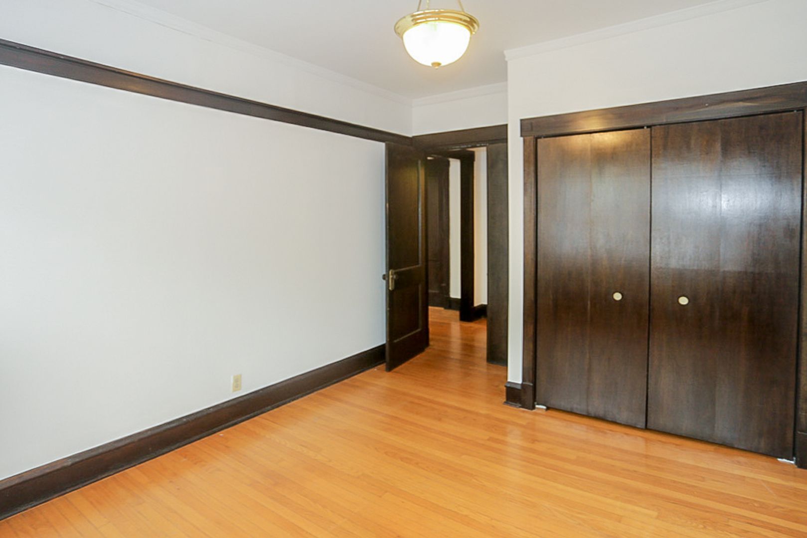 Building Photo - 3501 N Greenview Ave