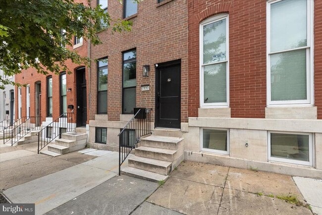 Building Photo - 1532 N Broadway