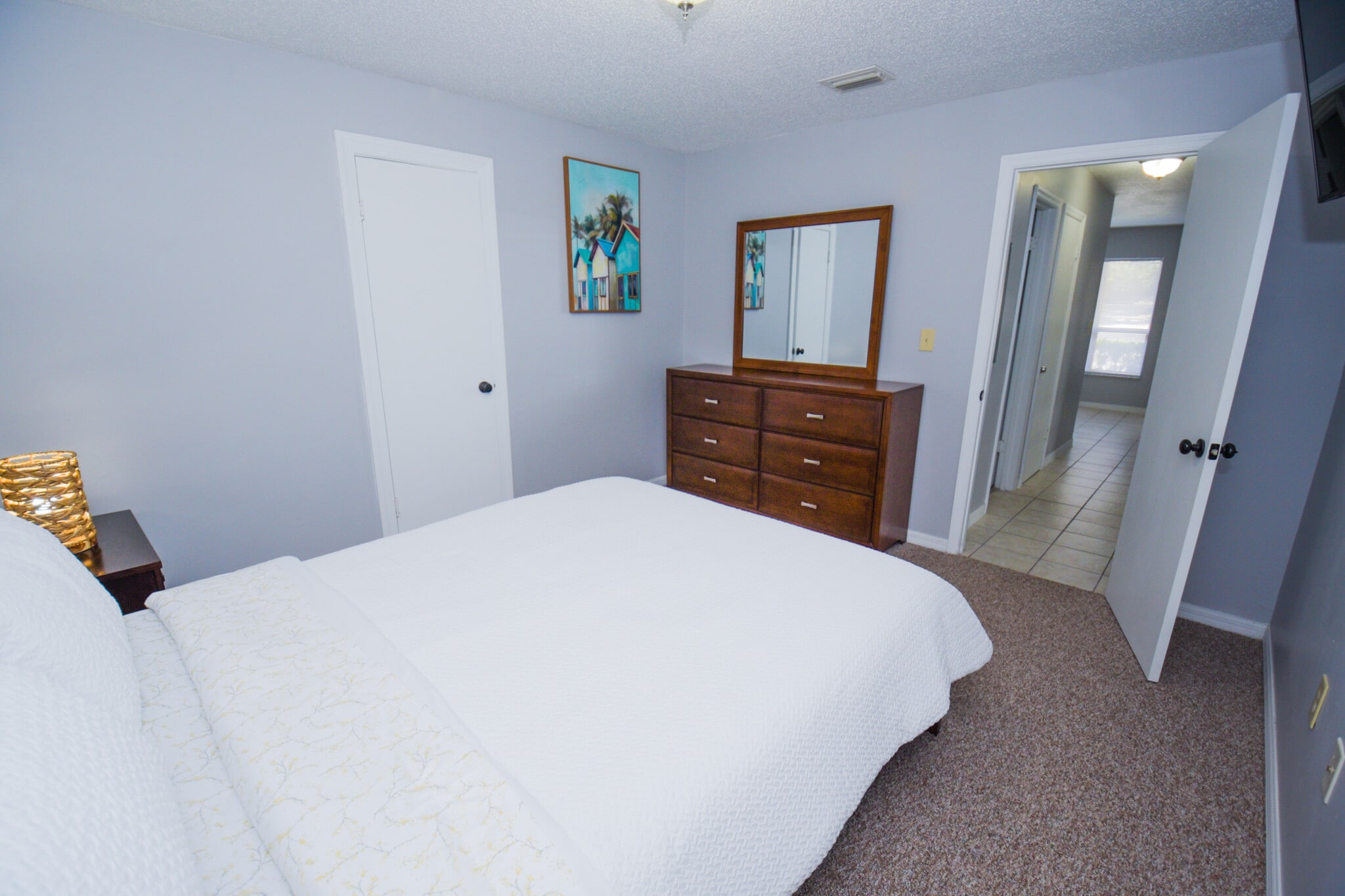 Master Bedroom with bathroom & walk-in Closet - 913 Sumter St