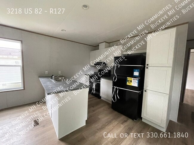 Building Photo - 3218 OH-82