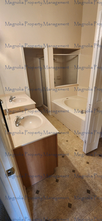 Building Photo - 254 Hunt St