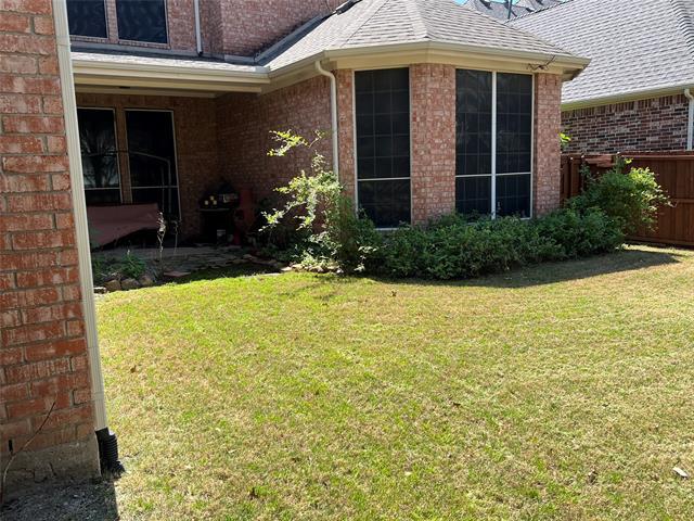 Building Photo - 1803 E Branch Hollow Dr