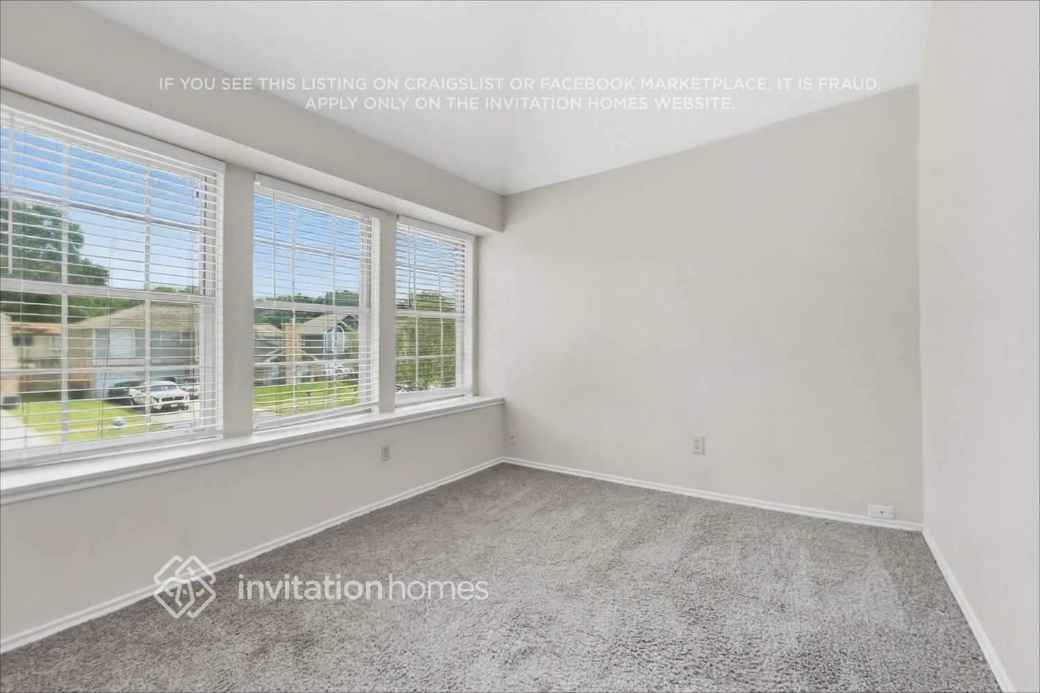 Building Photo - 10514 Wayward Wind Ln