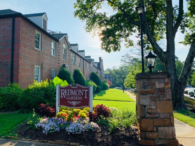 Redmont Gardens entrance (Fairway Drive) - 2850 Fairway Dr
