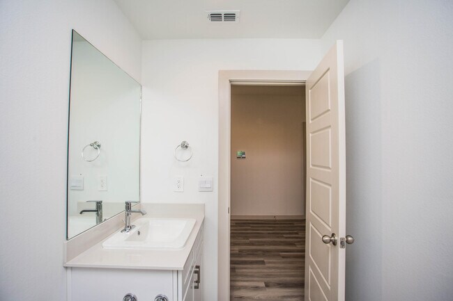 Building Photo - 2906 133rd St