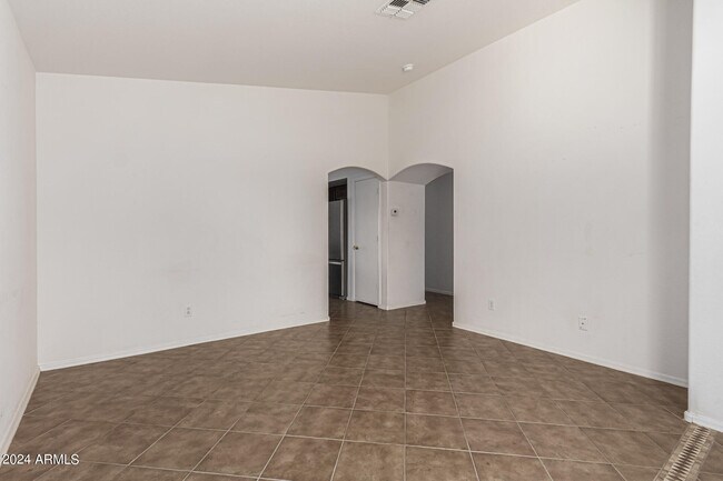 Building Photo - 22316 W Woodlands Ave