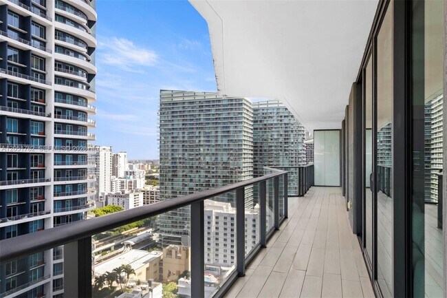 Building Photo - 1300 S Miami Ave