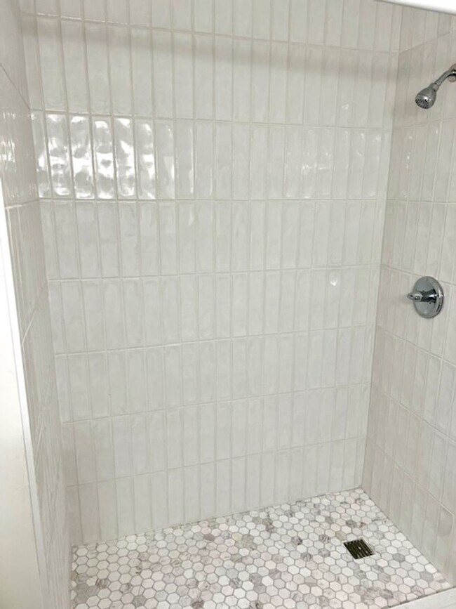 Building Photo - 3/2 brick home in Cottage Park Estates