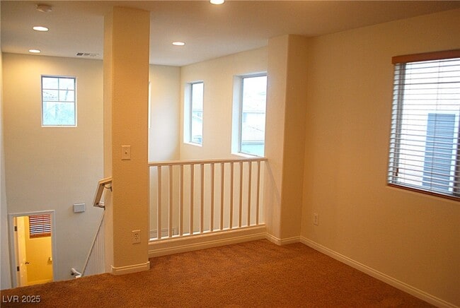 Building Photo - 9037 W Victor Creek Ave