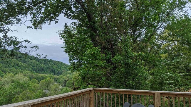 Building Photo - 4805 Linda Ct