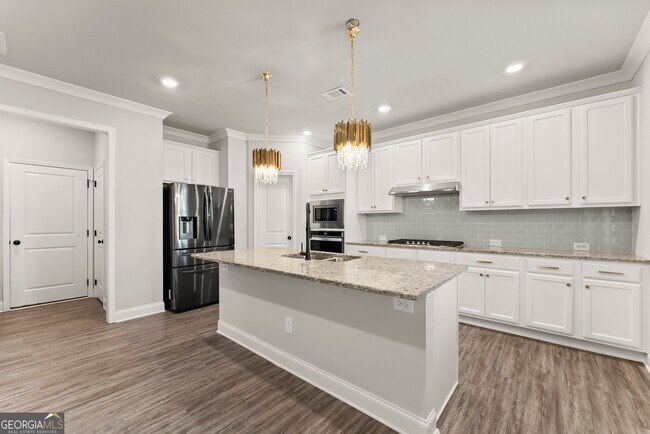 Building Photo - 4656 Silver Oak Dr SW