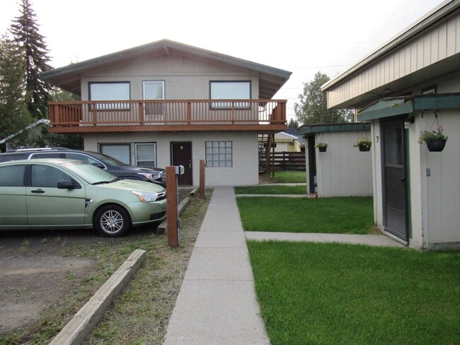 Building Photo - Fully Furnished and comfortable! Short Ter...