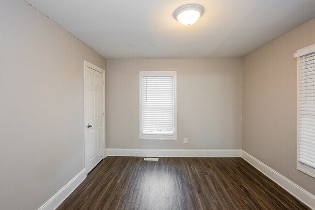 Building Photo - 308 Prince St