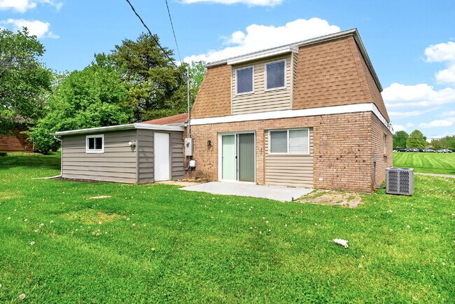 Building Photo - 931 Waycross Rd