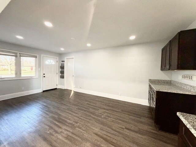 Building Photo - 1616 Mayfield Ave