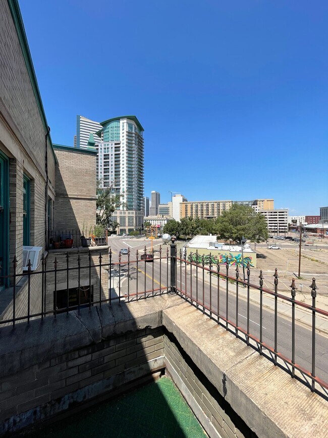 photo jul 15 2023, 11 55 20 am - Cross Apartments