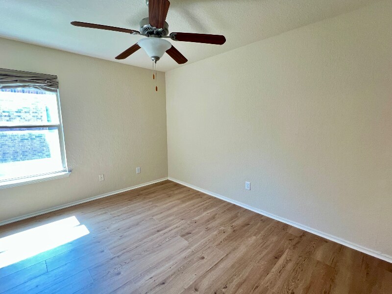 Building Photo - 500 Saddlehorn Way