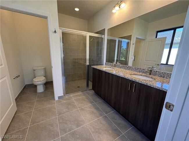 Building Photo - 5277 Marano Dr