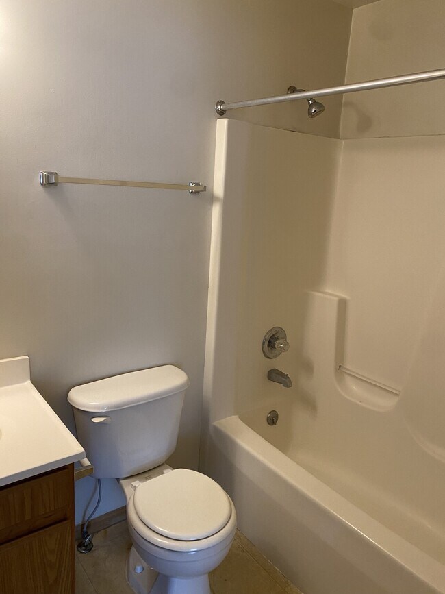 Building Photo - 374 Johnston