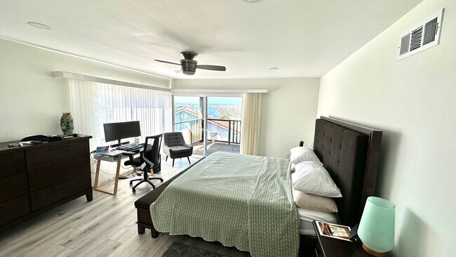 Building Photo - Stunning Newly Renovated 3BD/2.5BA Luxury ...