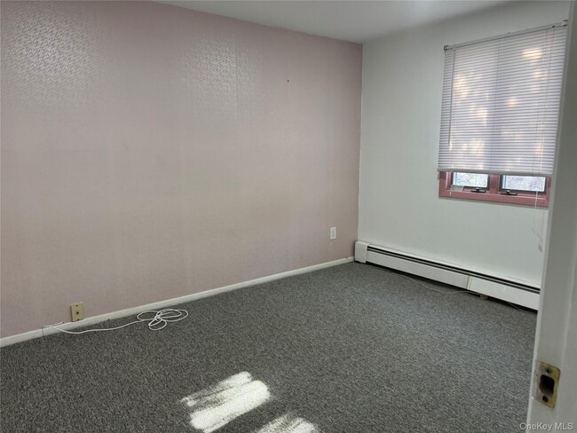 Building Photo - 10 Marsulin Dr