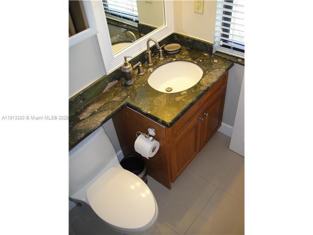 Building Photo - 4301 Collins Ave