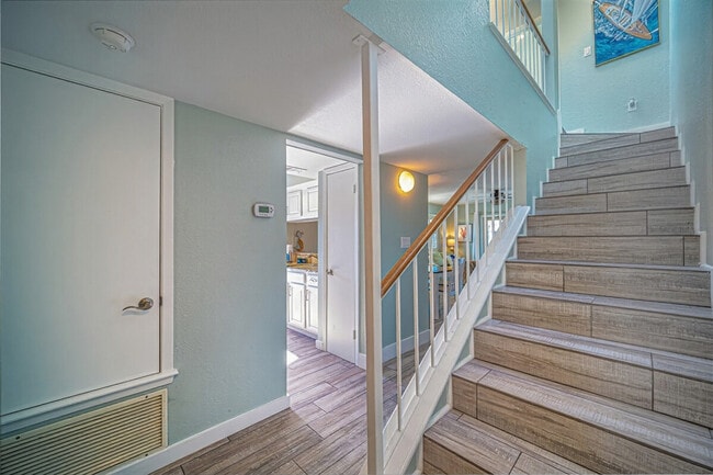 Building Photo - 1902 Bayhouse Dr