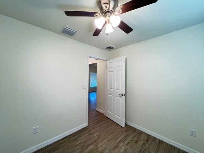 Building Photo - Beautiful 3 BD/2BA Home in Beautiful Ocala!!!