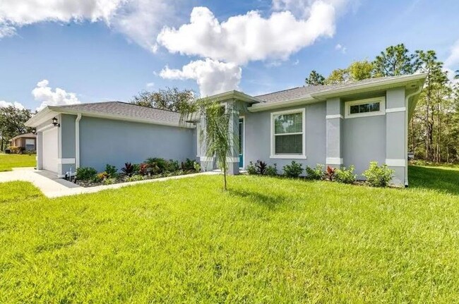 Building Photo - Beautiful Home in Brooksville