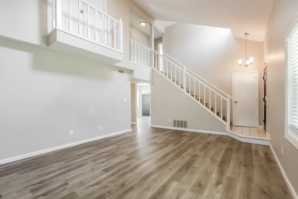 Building Photo - 8460 Countryside Ct