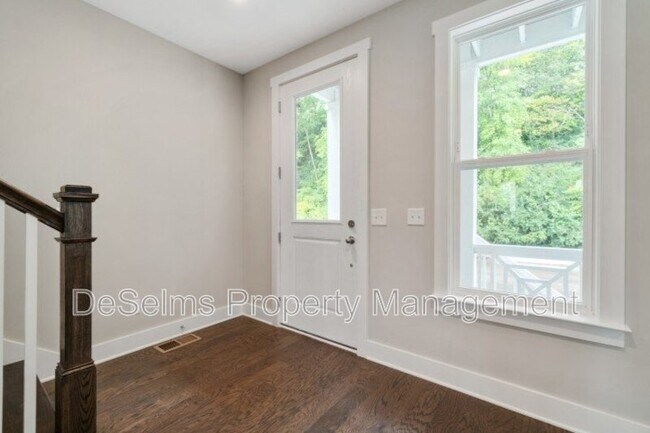 Building Photo - 759 Mill Creek Meadow Dr