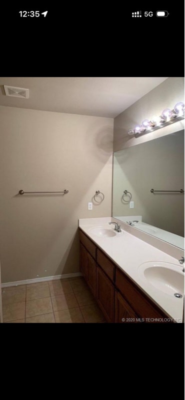 Building Photo - 3408 E Emmitsburg Pl