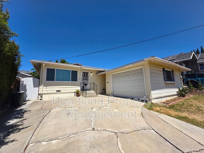 Primary Photo - 2656 Grange St