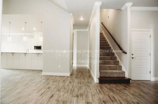 Building Photo - 1411 Sweetbriar Way