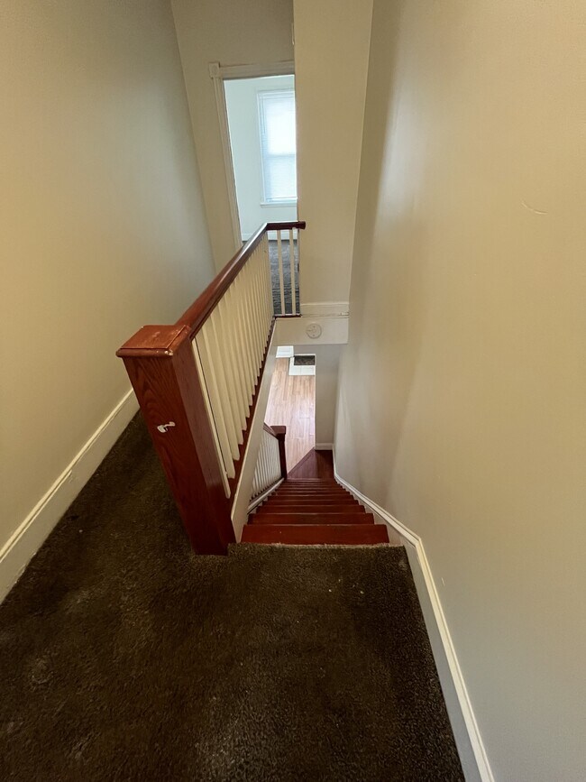 Building Photo - 2947 Kip St