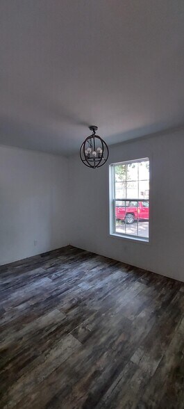 Building Photo - 46 Joymar Dr