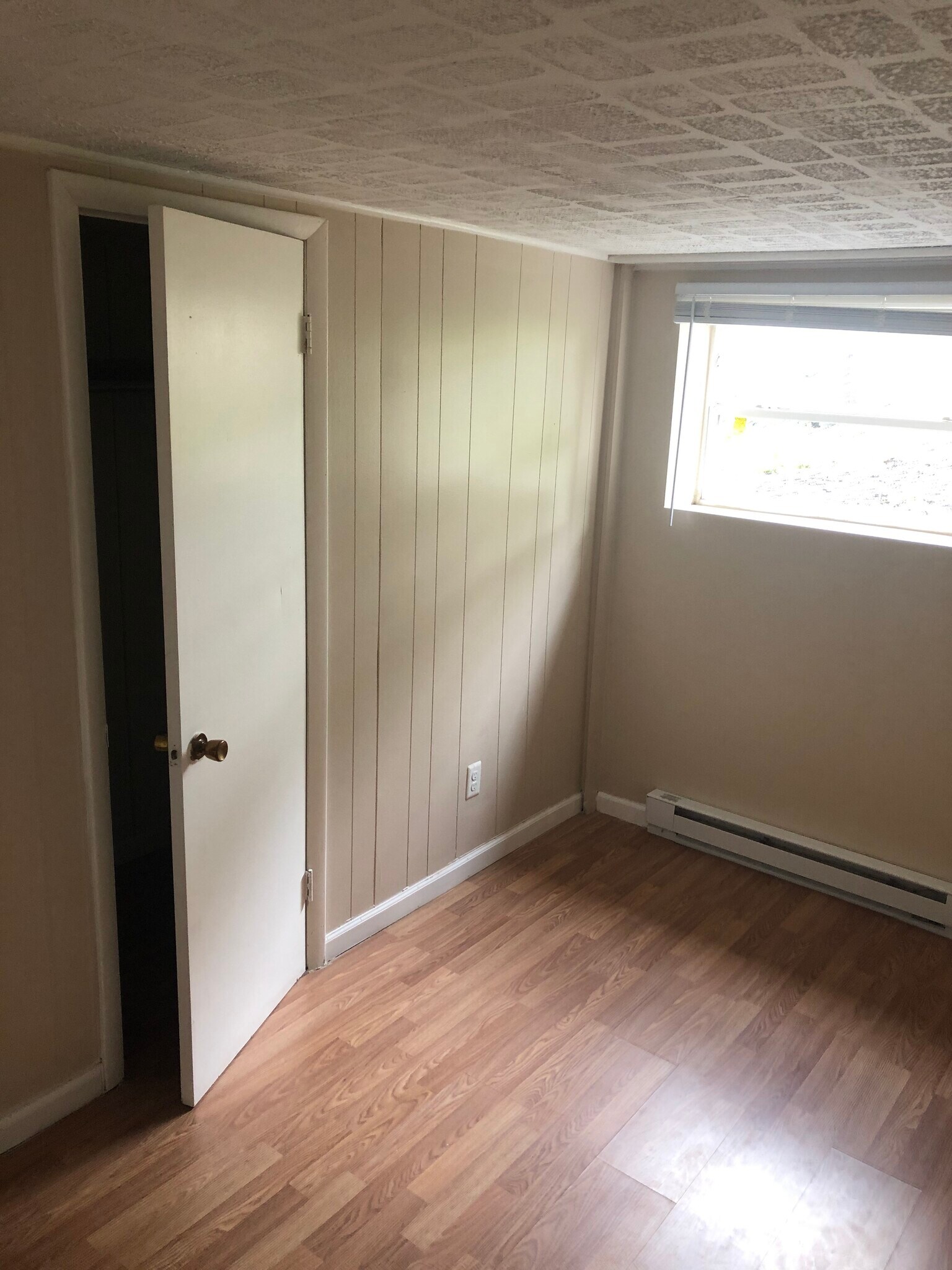 Bedroom 2 - 1316 Hampton St