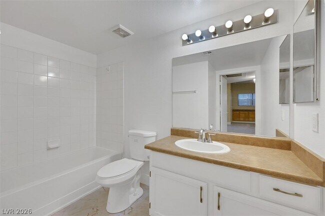 Building Photo - 45 Maleena Mesa St