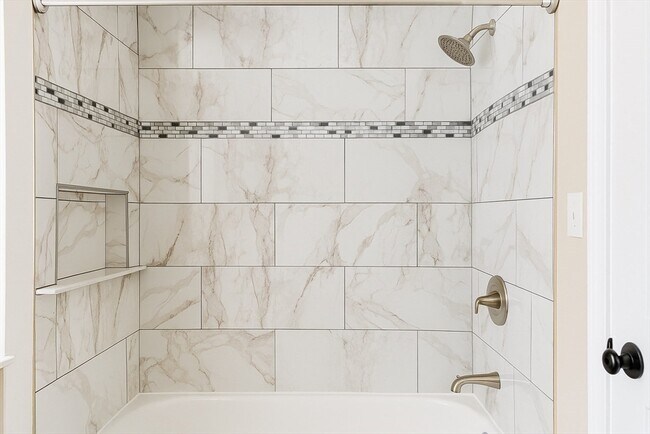 Building Photo - 133 Brattle St