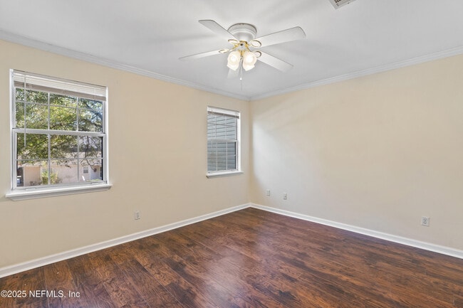 Building Photo - 9960 Moorings Dr