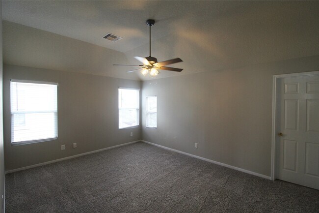 Building Photo - 2834 Iris Valley Way