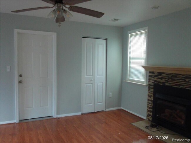 Building Photo - 26445 Colgate St