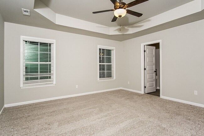 Building Photo - 4 Bedroom in Owens Cross Roads
