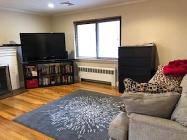 Building Photo - 9 Reservoir Rd