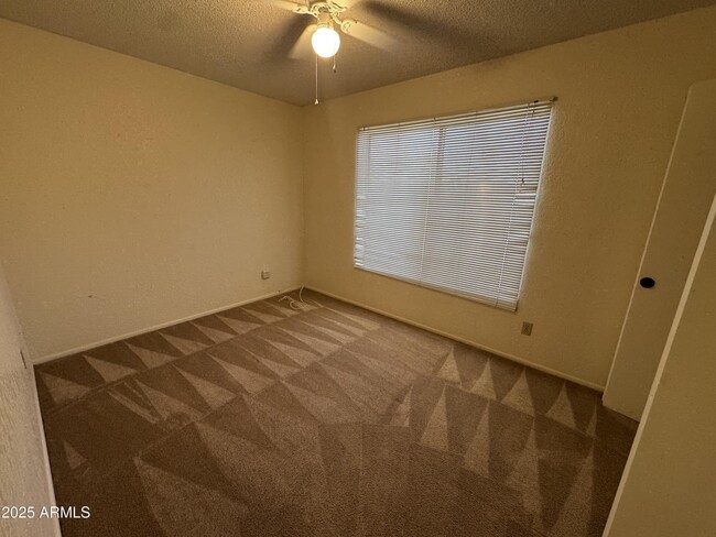 Building Photo - 1765 S Fairway Cir