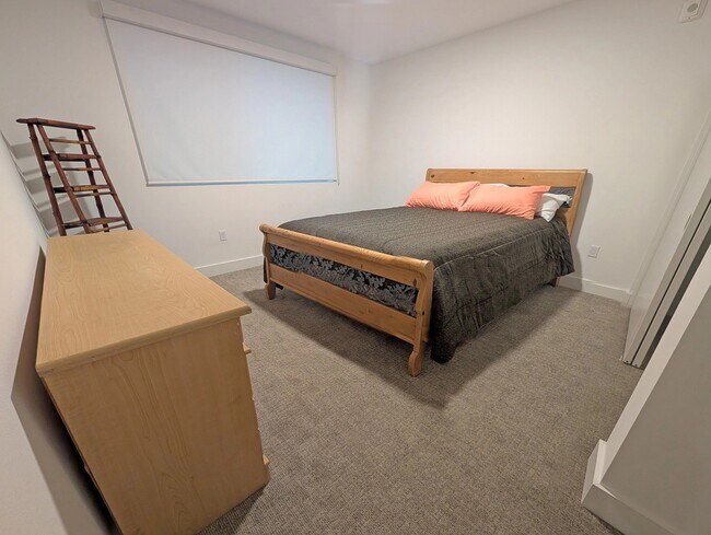 Interior Photo - 1330 Federal Ave